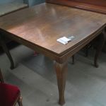 442 4642 DINING TABLE